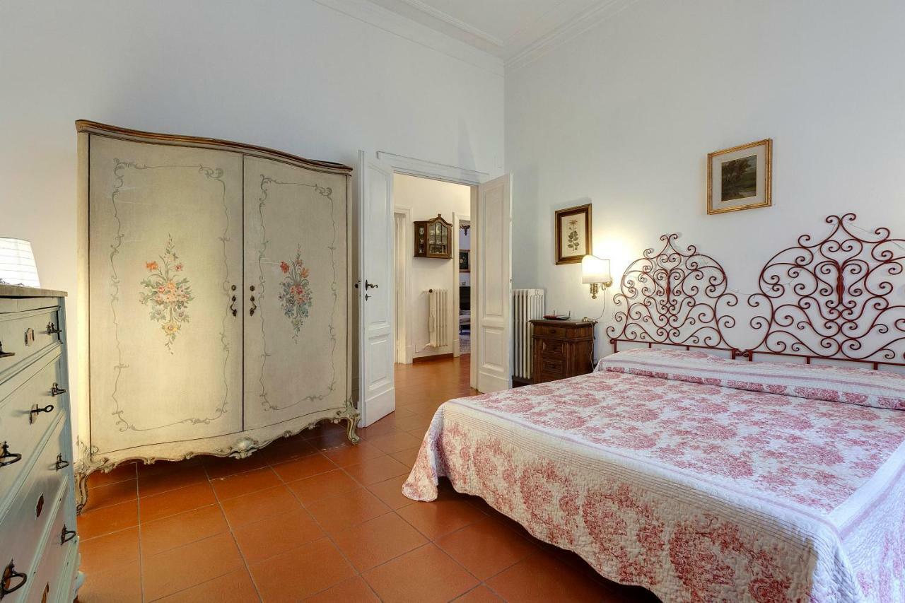 Mimi Apartment With Garden Florencia Exterior foto