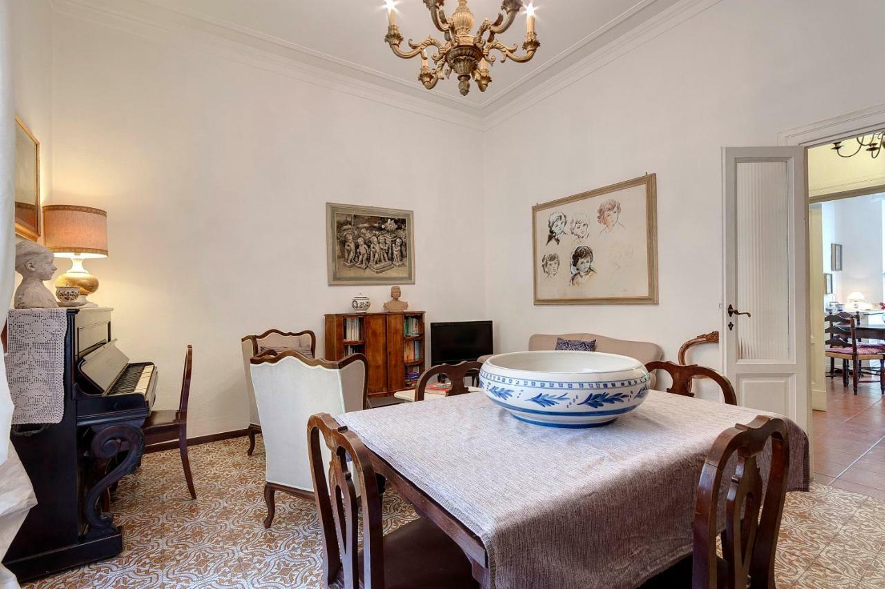Mimi Apartment With Garden Florencia Exterior foto